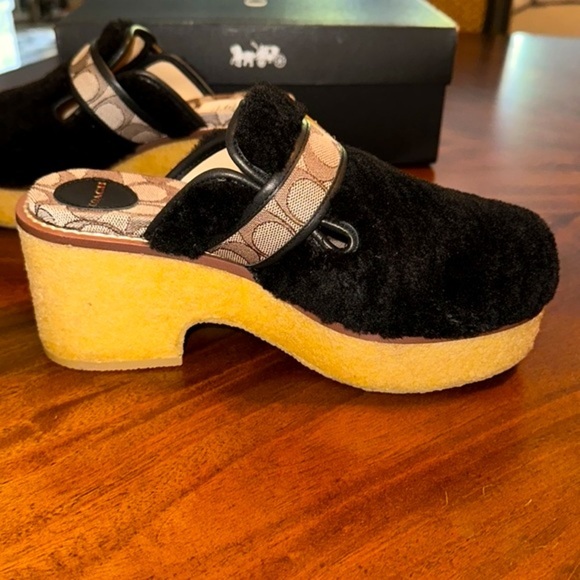 NEW‼️COACH Dylan Shearling Platform Clogs - Picture 2 of 12